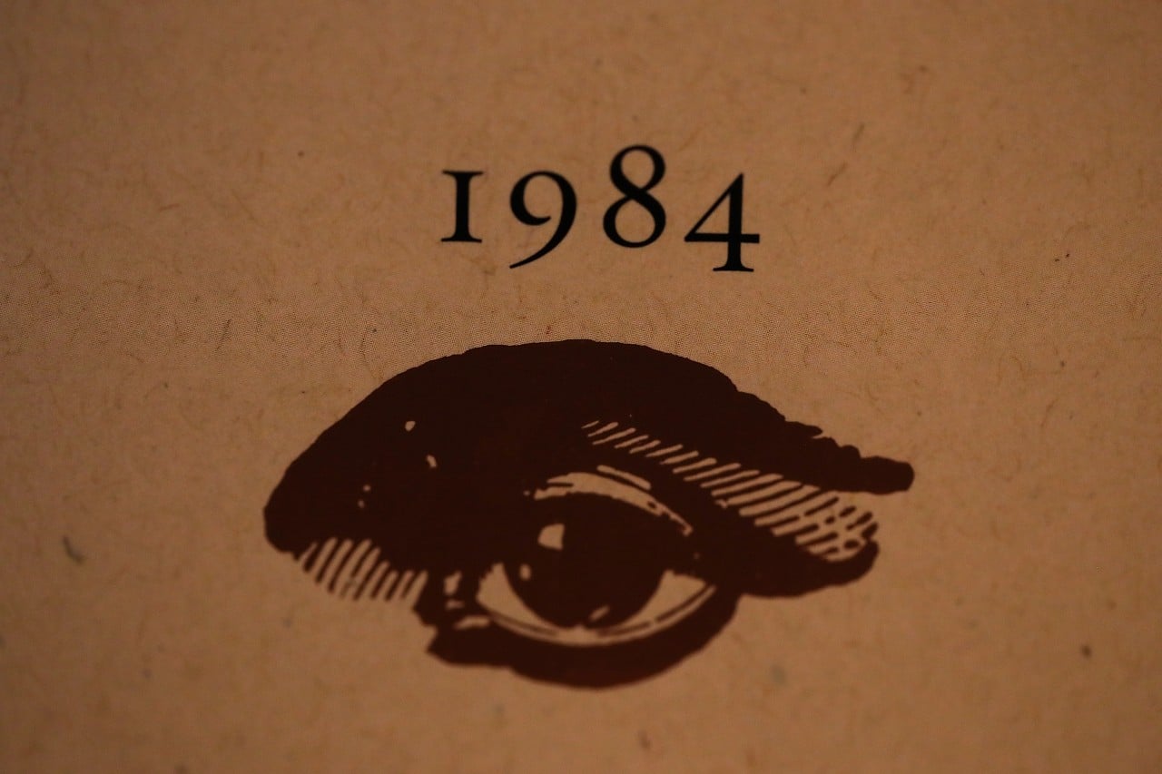 George Orwell, autoritarismo, 1984, libros, portadas