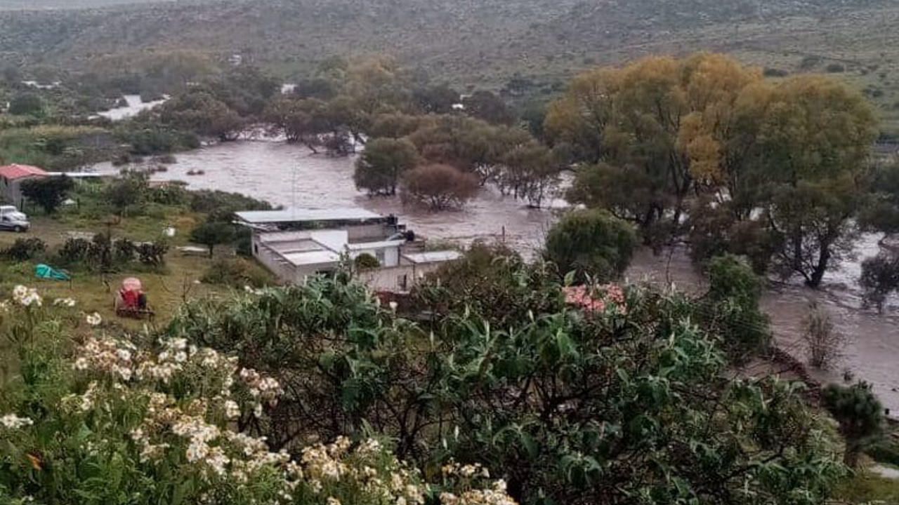 Se desborda la presa San Aparicio, en Zacatecas