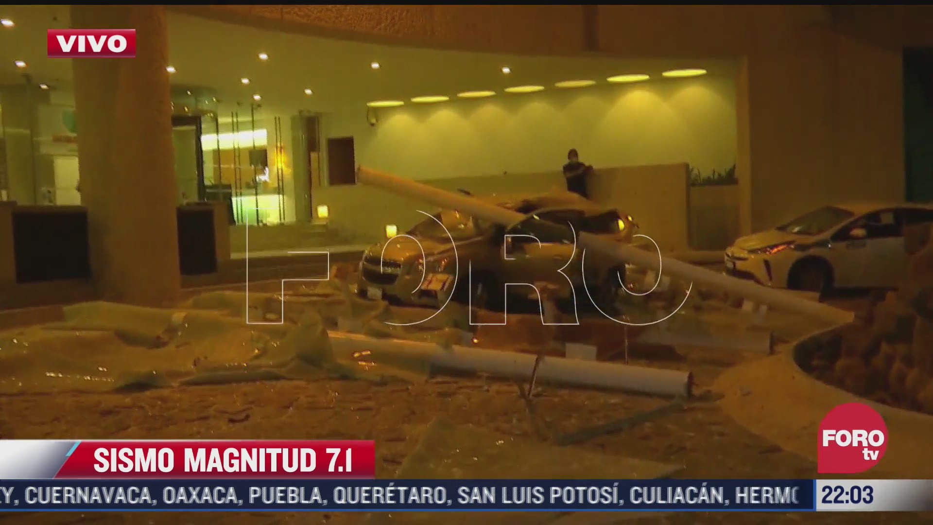 se desploma techo del lobby de hotel en acapulco sobre un carro tras sismo