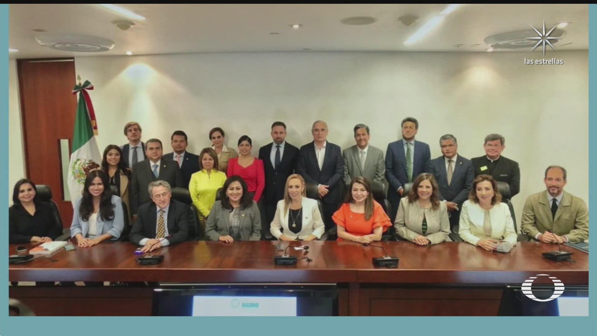 senadores del pan se reunen con presidente del partido espanol de ultraderecha vox