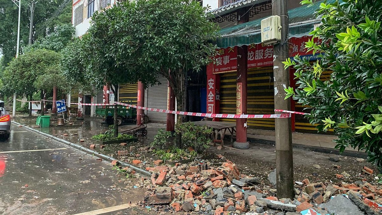 Terremoto de magnitud 6 deja al menos 3 muertos y 60 heridos en China