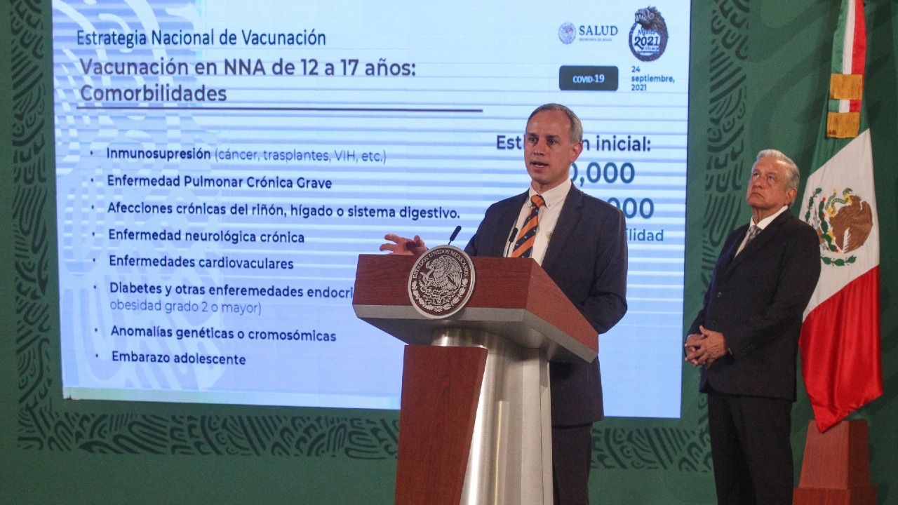 Hugo López-Gatell, subsecretario de Salud, anuncia la vacunación covid con dosis de Pfizer, para adolescentes de 12 a 17 años con comorbilidades