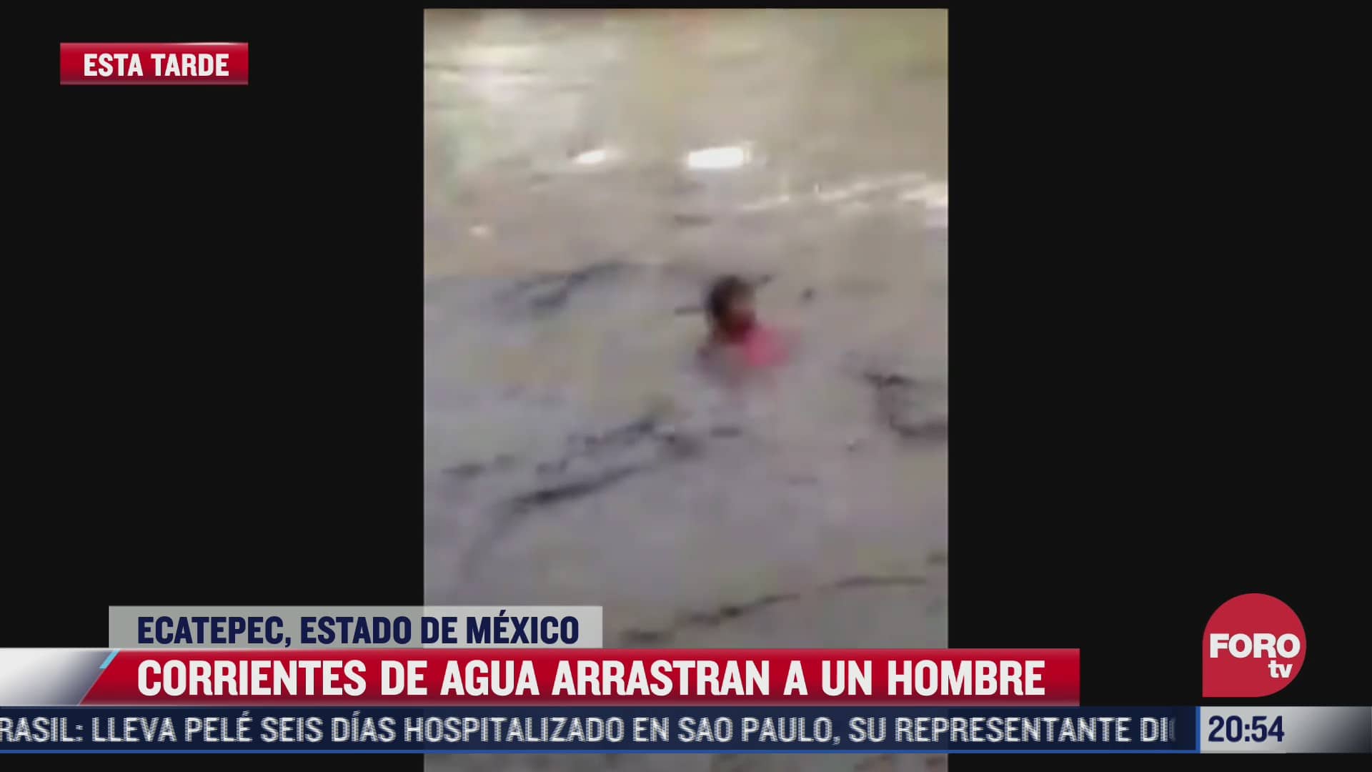 video corriente de agua arrastra a un hombre en ecatepec