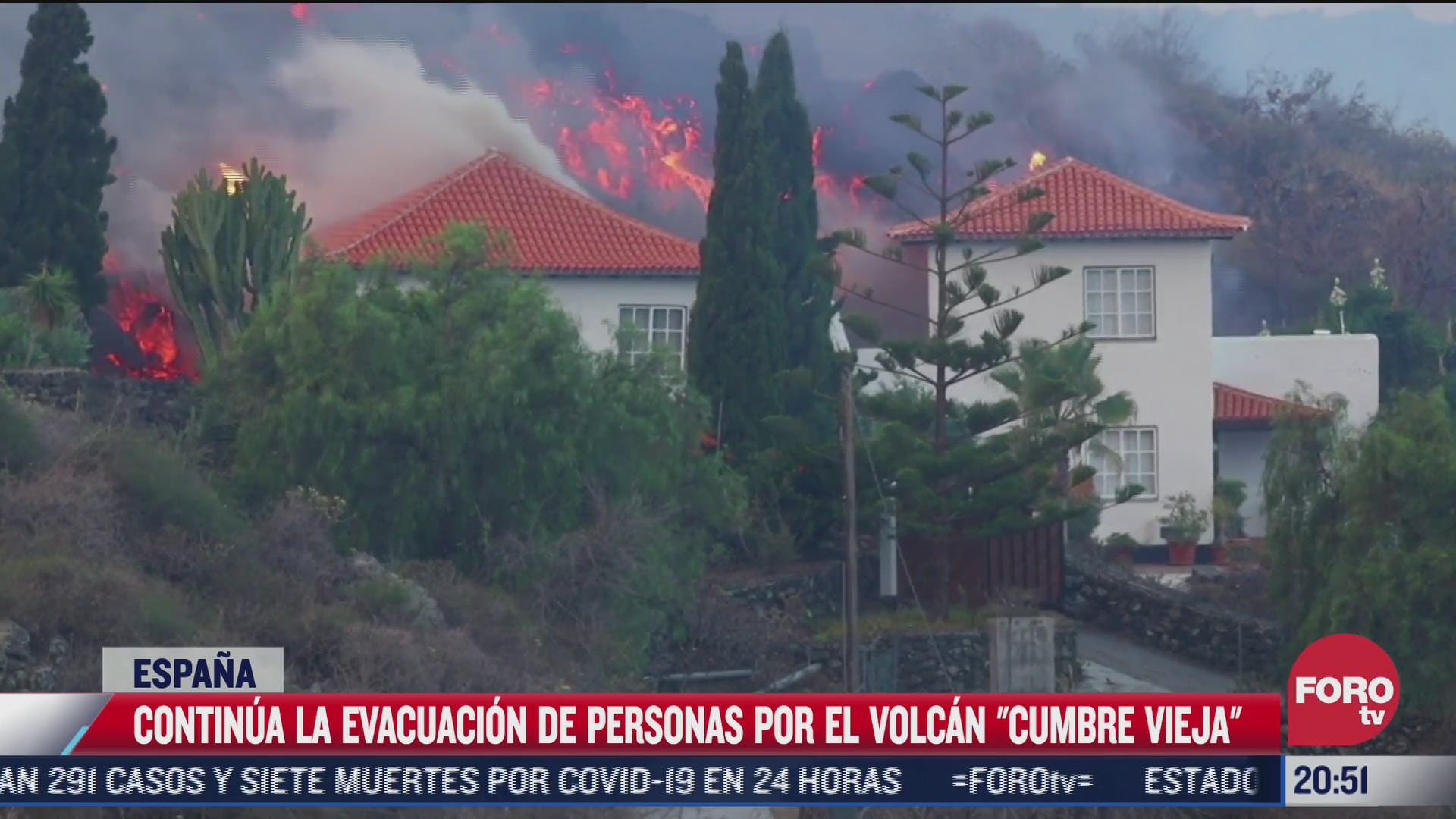 video momento en que lava de volcan cumbre vieja arrasa todo