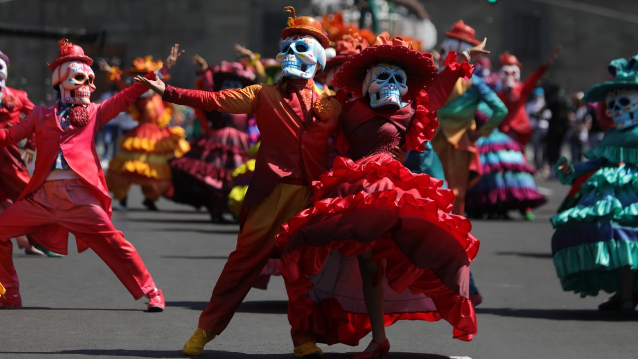 Fotos y Video: CDMX realiza el Desfile del Día de Muertos 2021