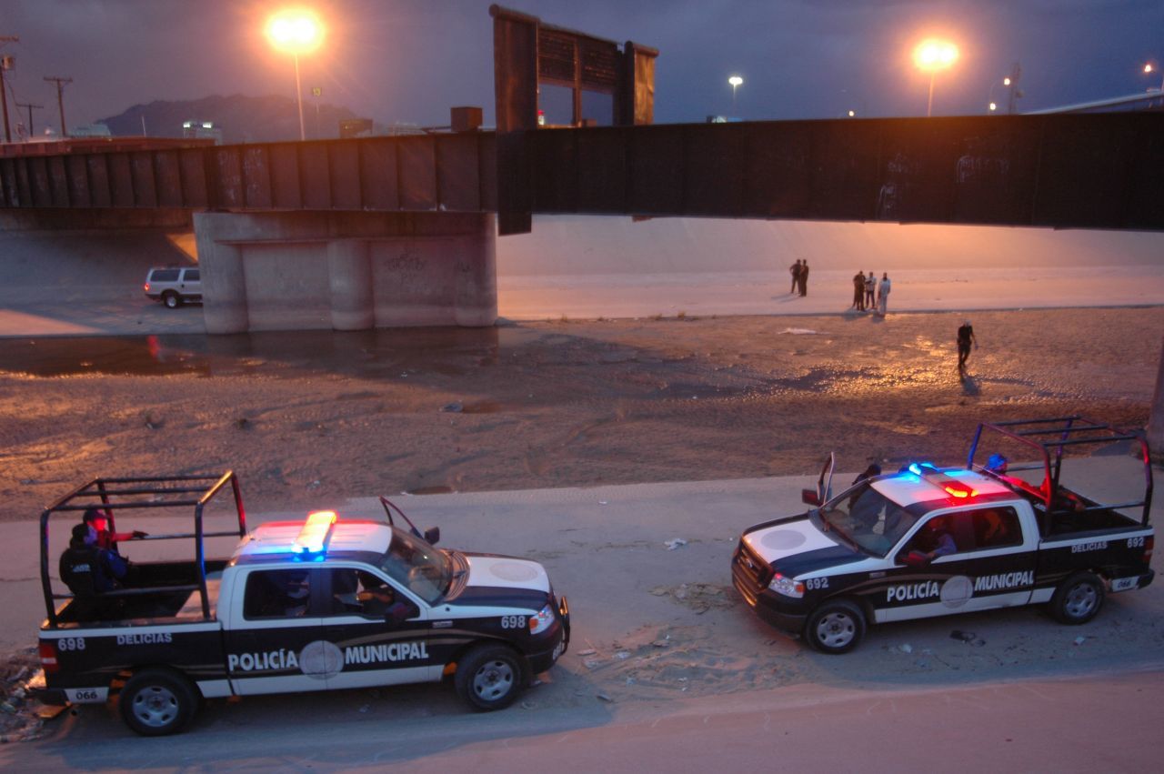 Buscan en Chihuahua a 13 migrantes mexicanos desaparecidos, pretendían cruzar a Texas