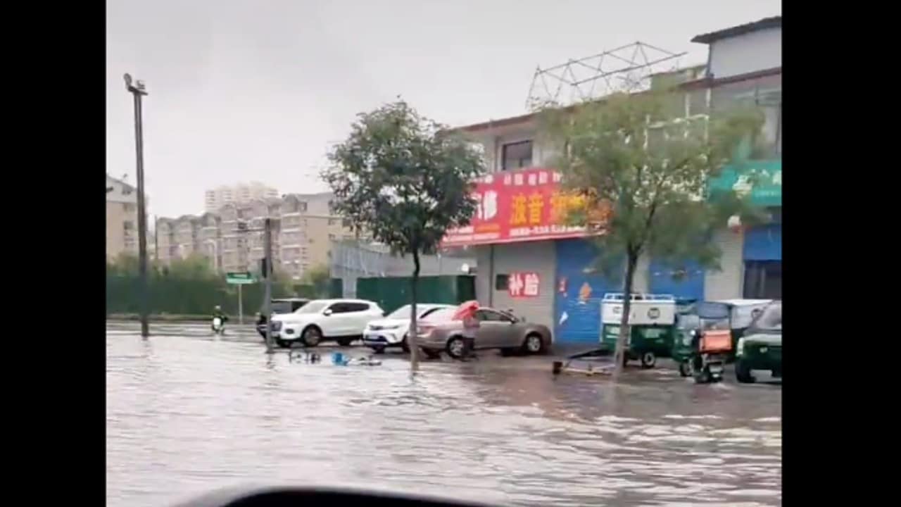 Fuertes lluvias en China dejan 5 muertos y más de 50 mil evacuados
