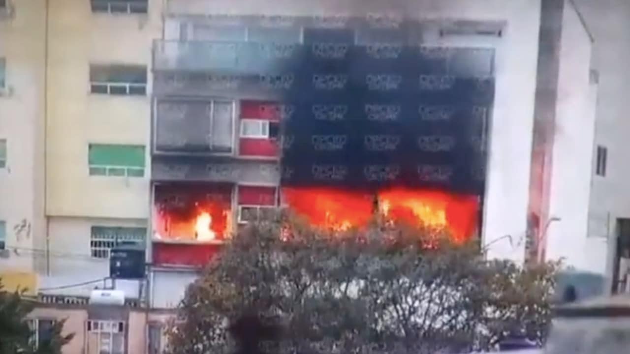 Se incendia edificio de departamentos en Cuajimalpa, CDMX