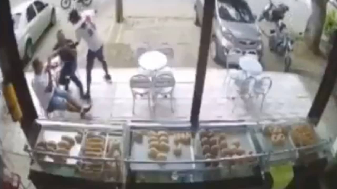 Ladrones abatidos panadería víctima