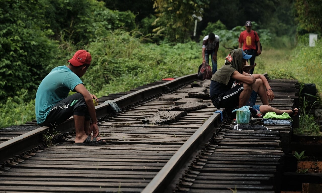 México denuncia manipulación de migrantes en caravana