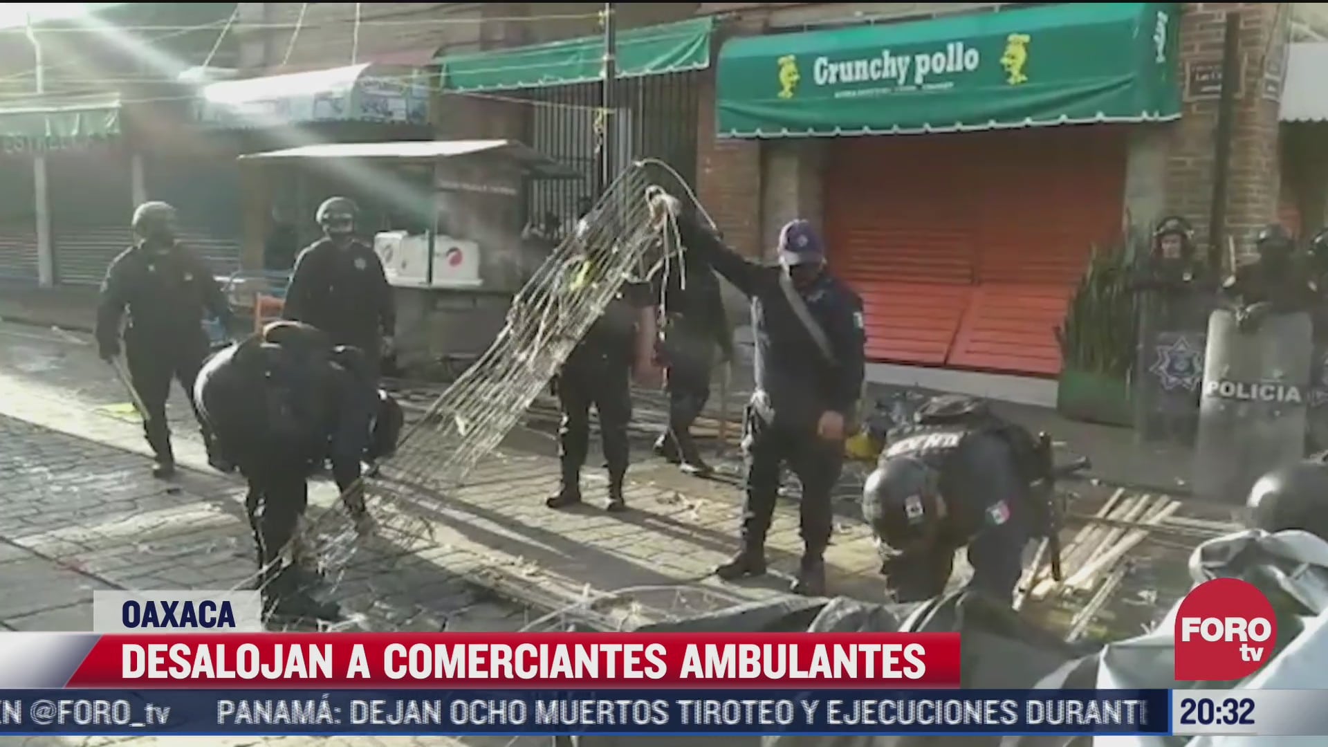 policias municipales desalojan a comerciantes del centro historico de oaxaca