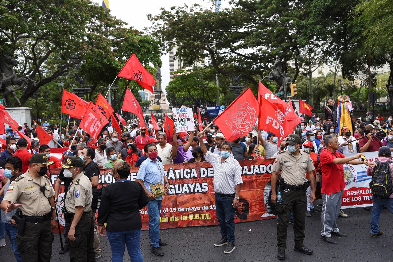 Bloqueos durante segunda jornada de protestas en Ecuador