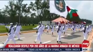 realizan desfile por 200 anos de la marina armada de mexico
