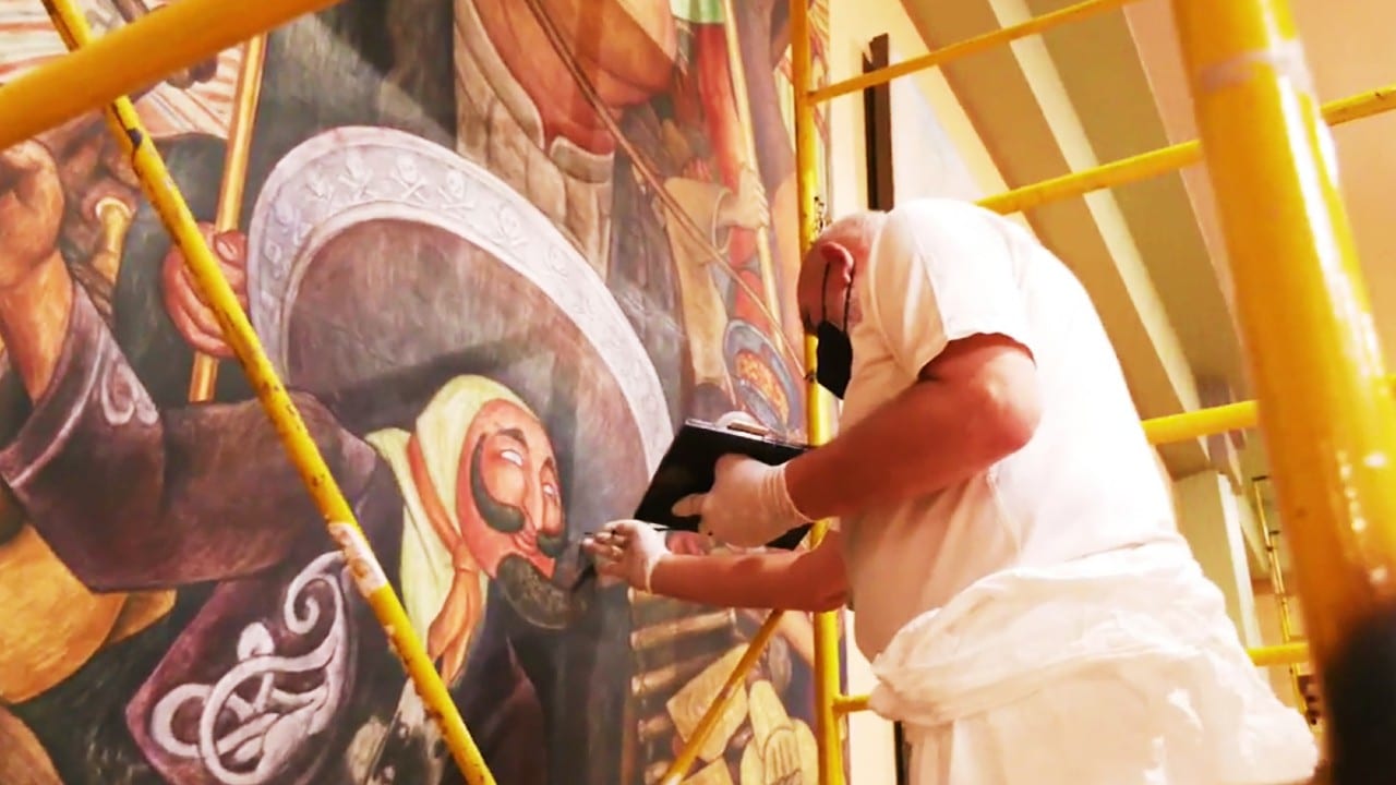 Comienza restauración de murales del Museo de Bellas Artes
