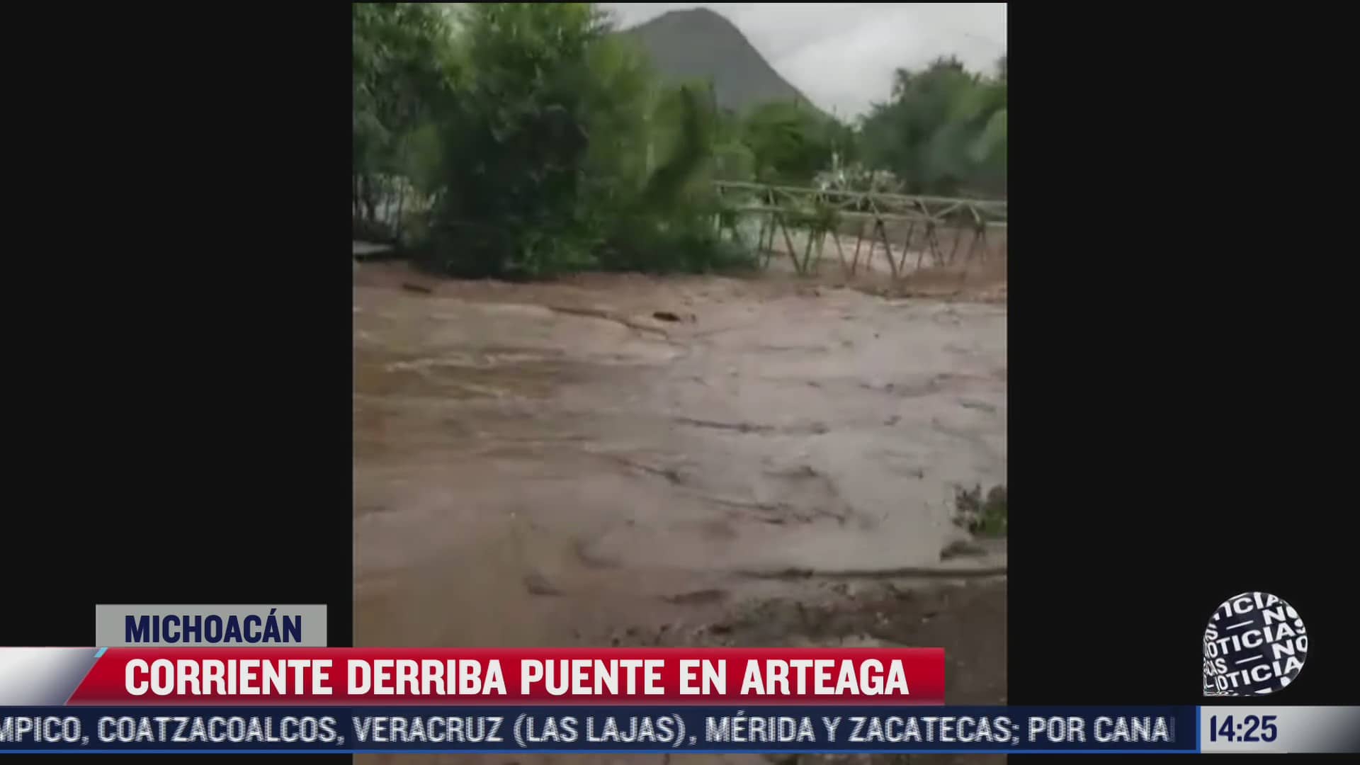 rick derriba puente en arteaga michoacan