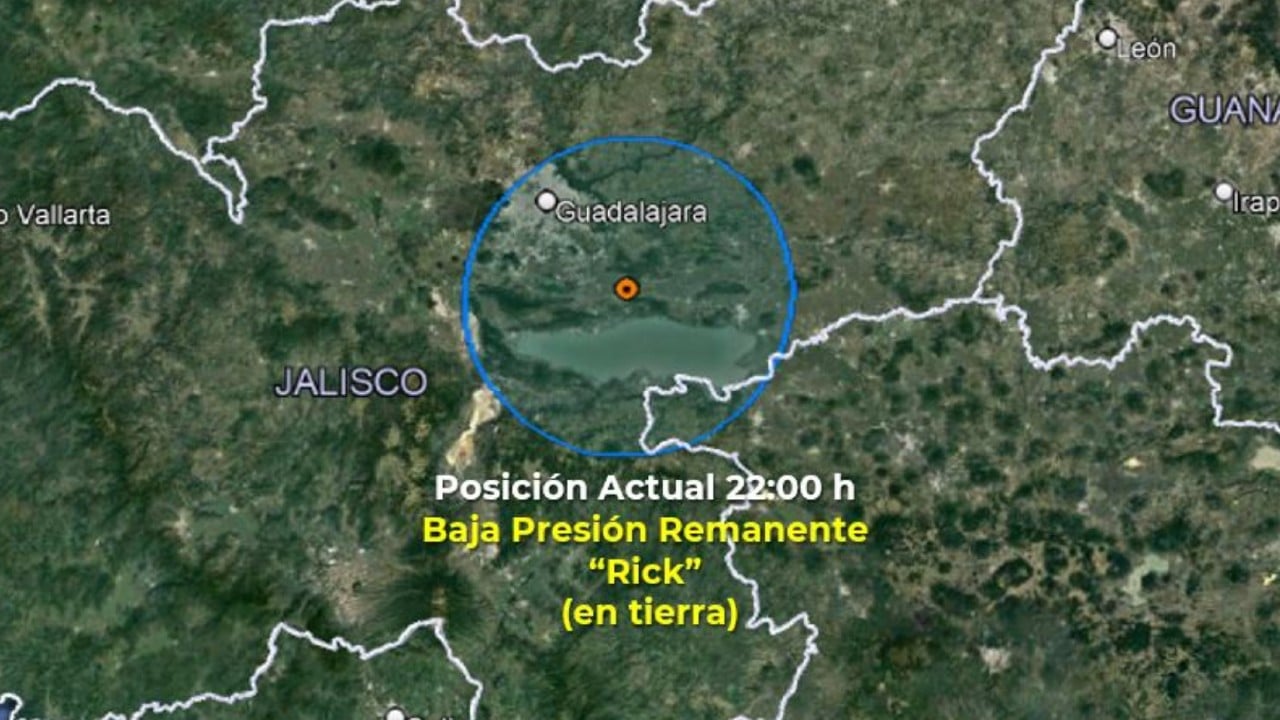 'Rick' se degrada a baja presión remanente sobre Jalisco