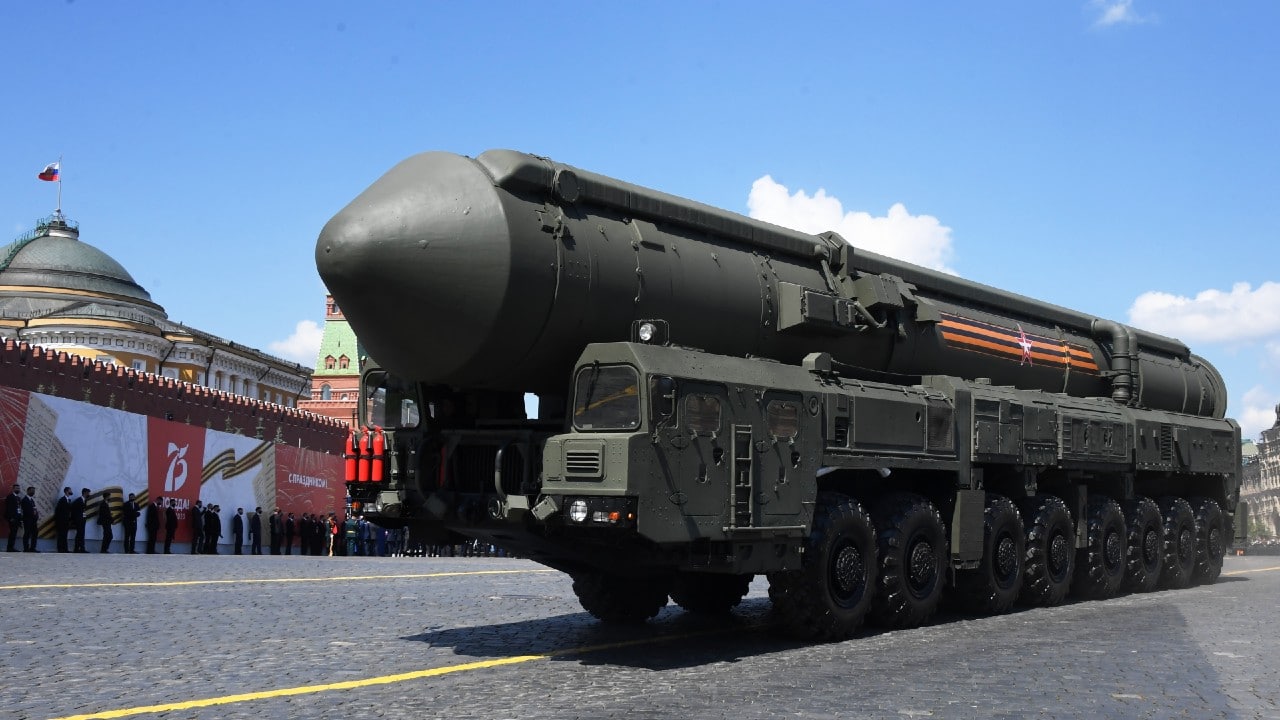 Rusia lanza con éxito, desde submarino, misil intercontinental