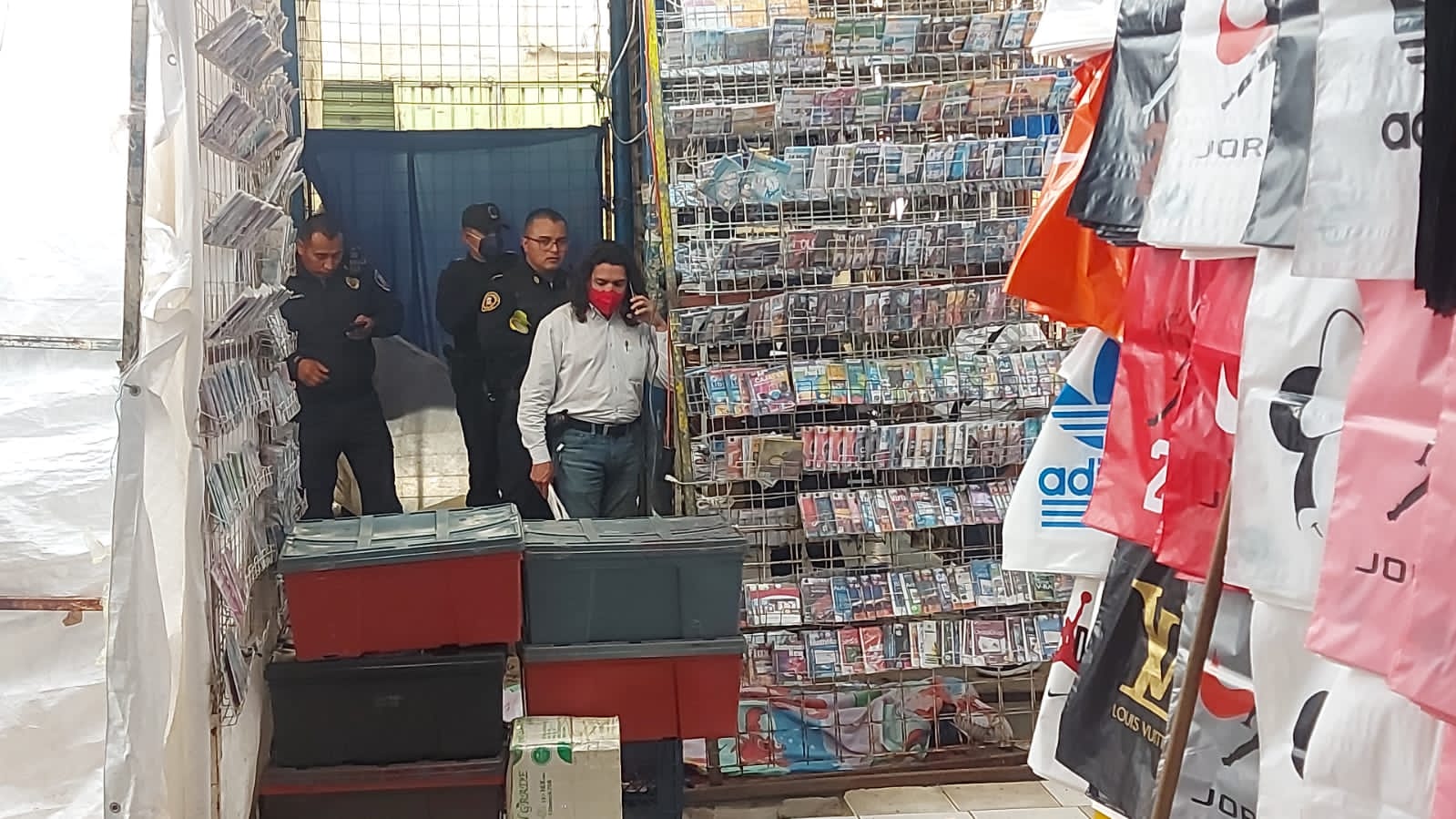 Asesinan a hombre al interior de local de discos en Tepito
