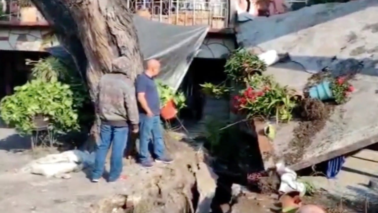 Tras lluvias, se abre grieta en Celaya, Guanajuato, y afecta a 25 casas
