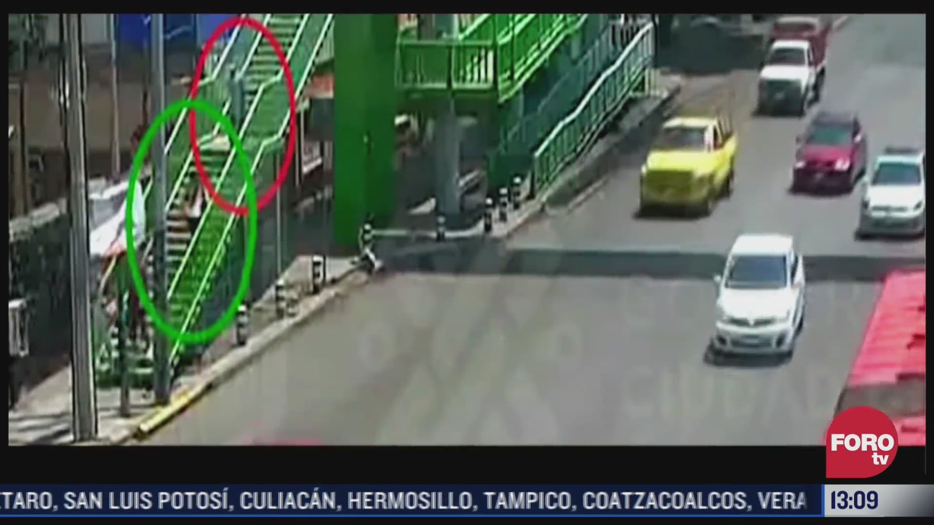 video asaltan a mujer en puente peatonal en cdmx