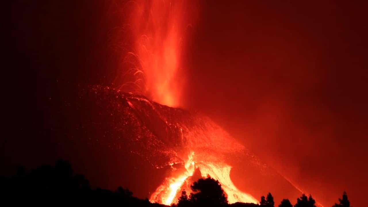 Erupción del volcán Cumbre Vieja de La Palma cumple un mes