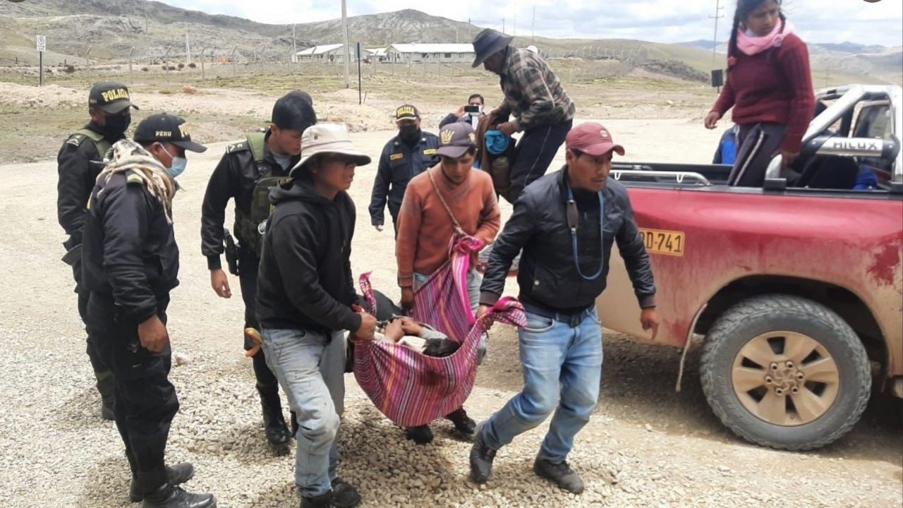 Al menos dos muertos y 60 heridos por disputas de tierras en Perú.