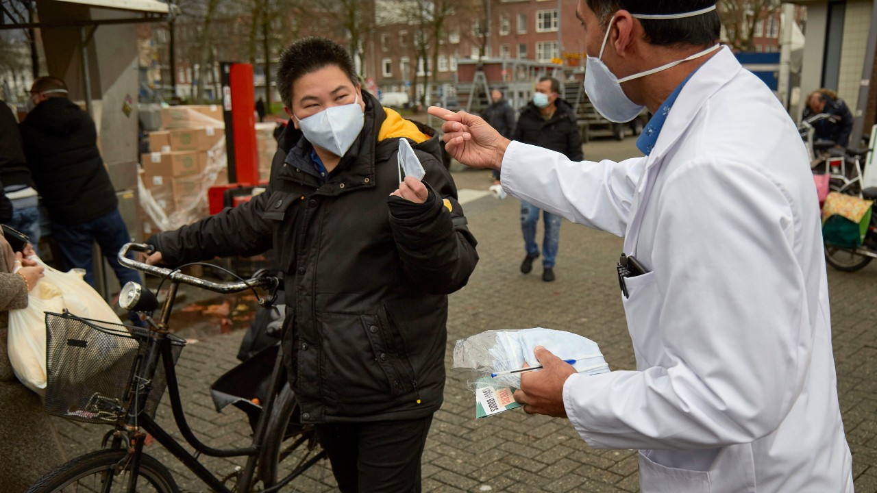 Confirmados 13 casos de la variante ómicron en Holanda