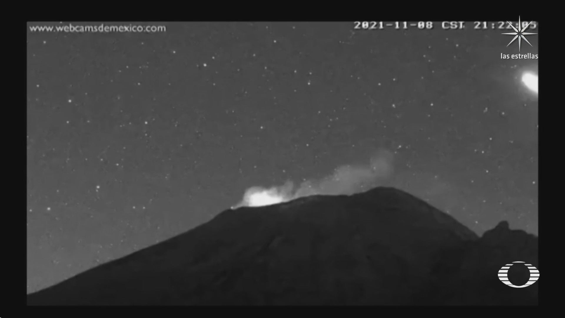 capsula dragon pasa cerca del volcan popocatepetl