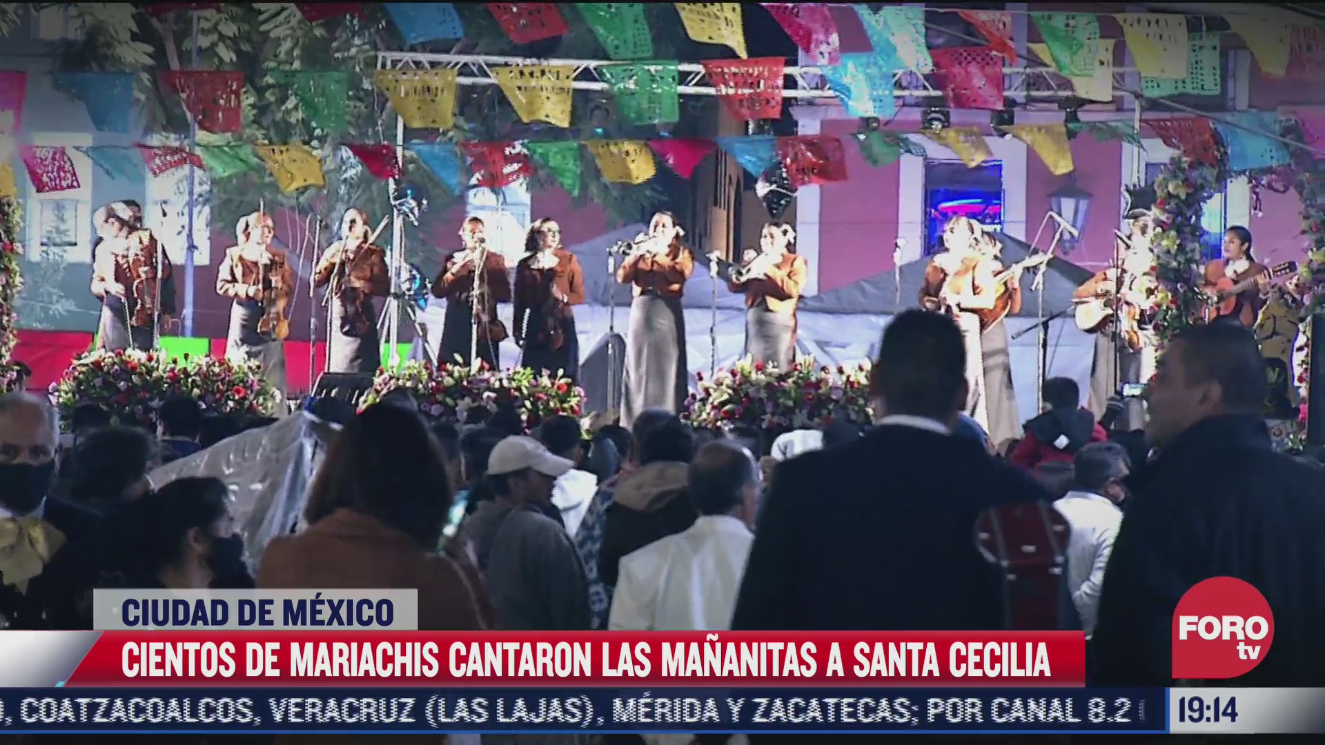 cientos de mariachis cantan las mananitas a santa cecilia en cdmx