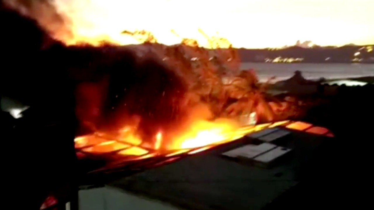 Se incendia plantel del Conalep en Salina Cruz, Oaxaca; es pérdida total