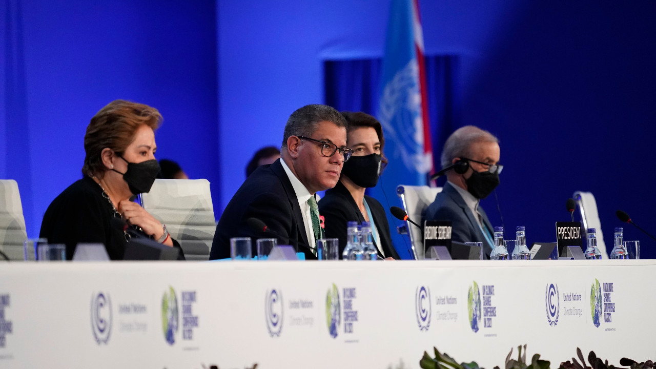 Aprueban en la COP26 acuerdo clave contra cambio climático.