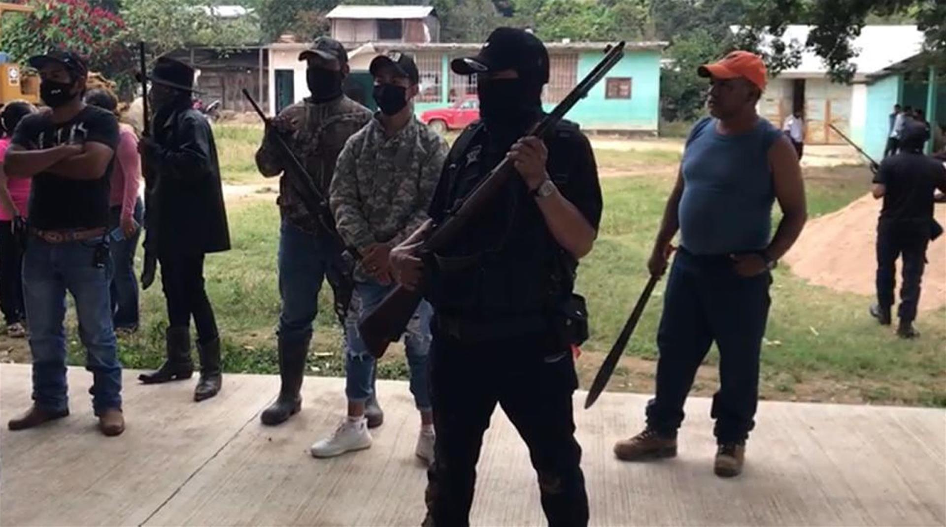 El grupo denominado “Pueblos Autónomos en Defensa de sus Tierras”, ubicado en la zona de los Chimalapas (EFE)