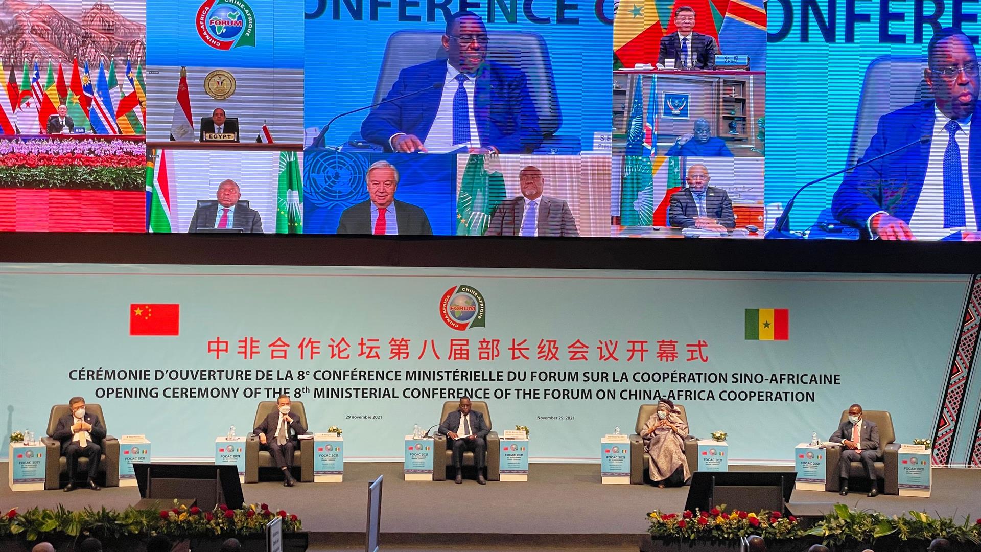 China promete a África mil millones de dosis de vacuna covid