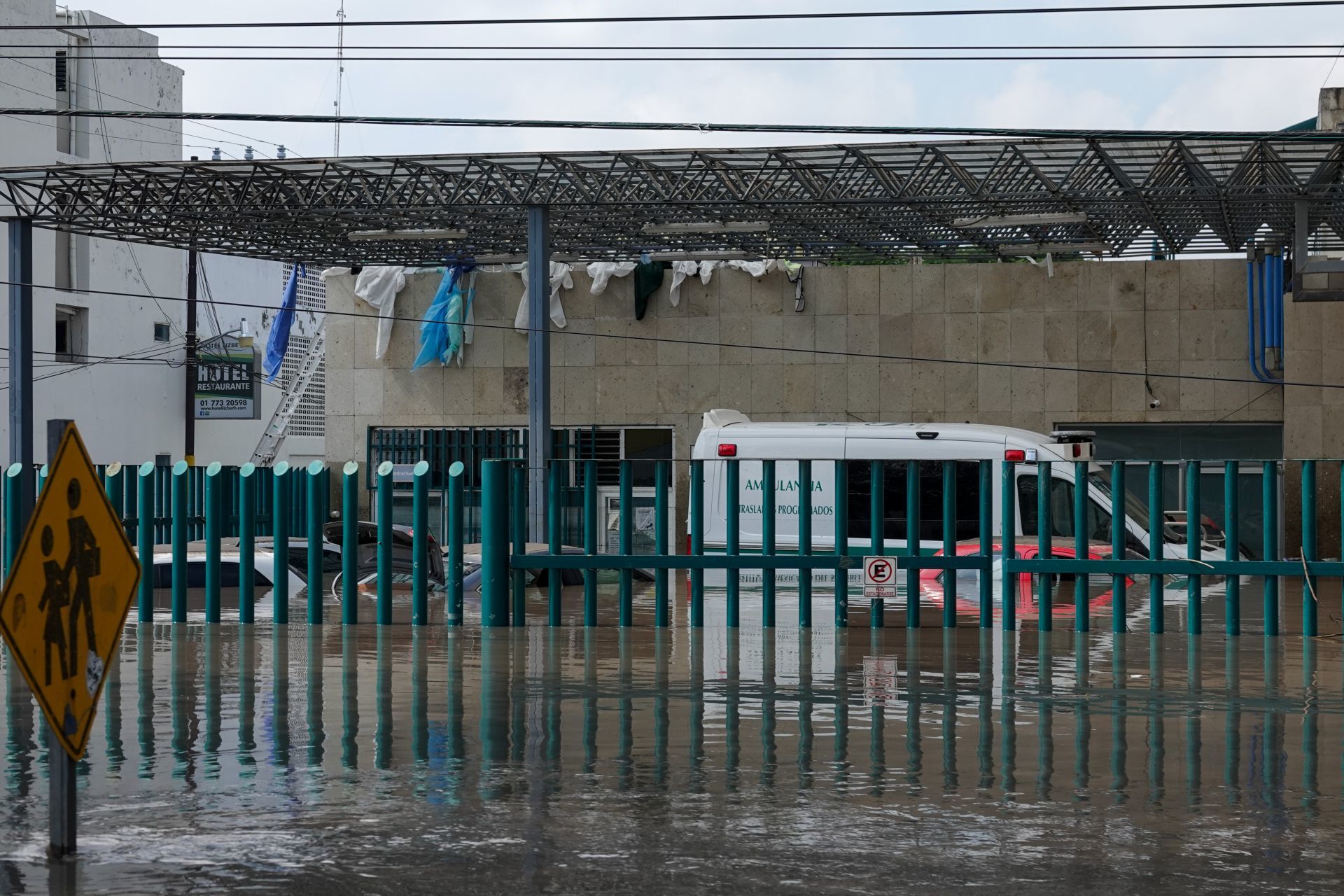 Hechos inesperados e incontrolables, causa de muerte de 16 pacientes de hospital en Tula tras inundación: Conagua