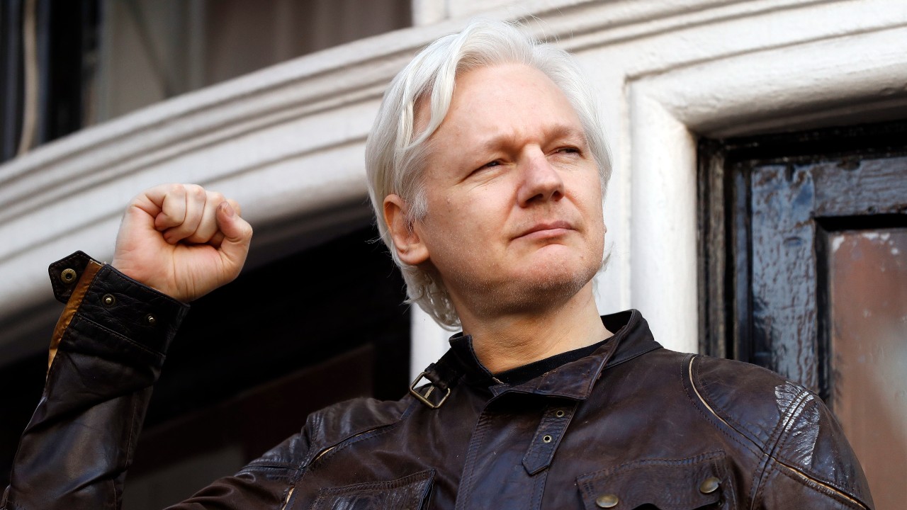 Julian Assange obtiene permiso para casarse en prisión