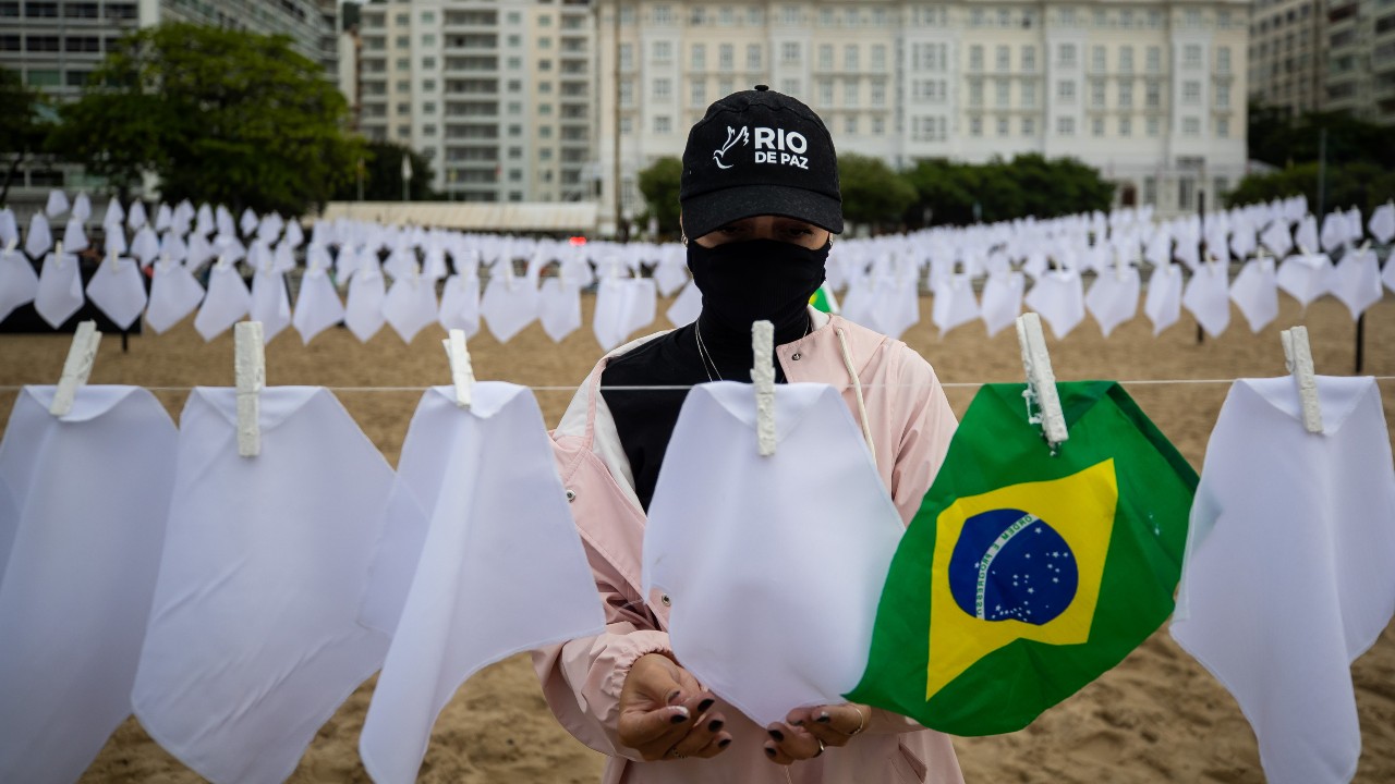Brasil se convierte en el primer país de América Latina en detectar casos de variante ómicron