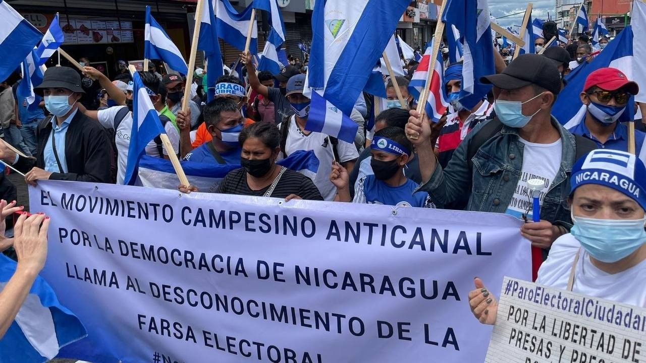 Nicaragüenses protestan contra el ‘circo y fraude’ electoral de Daniel Ortega