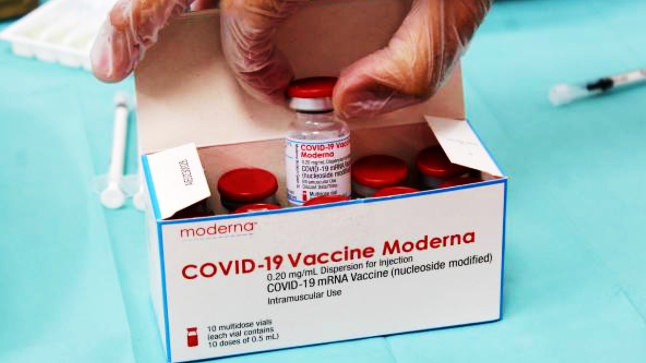 EMA evalúa posible uso de la vacuna Spikevax contra COVID-19 de Moderna en niños de 6 a 11 años