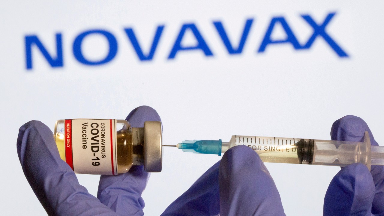 Novavax pide a la OMS autorizar uso de emergencia para su vacuna contra COVID-19