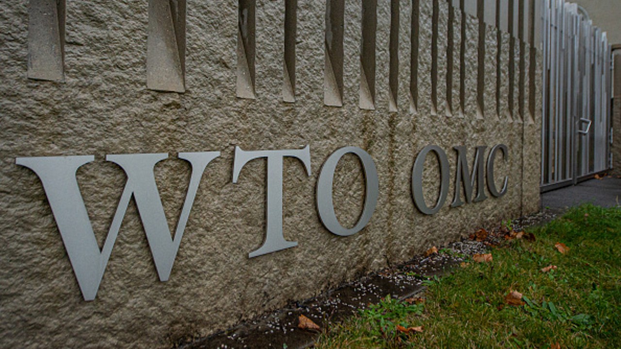 OMC suspende conferencia internacional por Ómicron, nueva variante de covid-19.