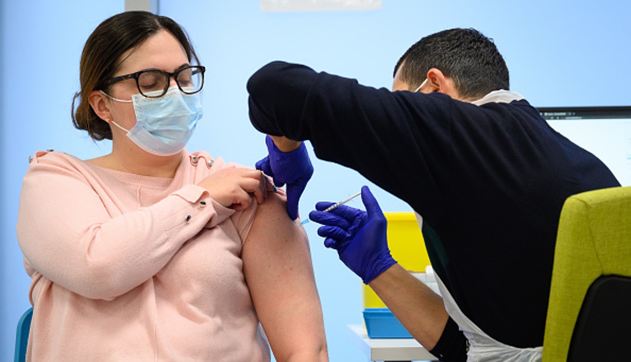 OPS alerta de 'alto riesgo' de brotes de enfermedades por falta de vacunación de rutina.