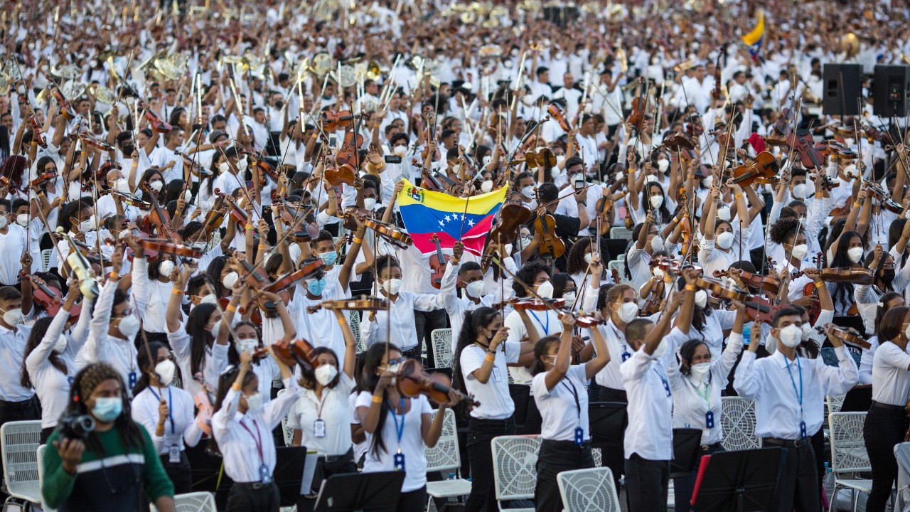 Récord Guinness a Venezuela por tener la orquesta más grande del mundo