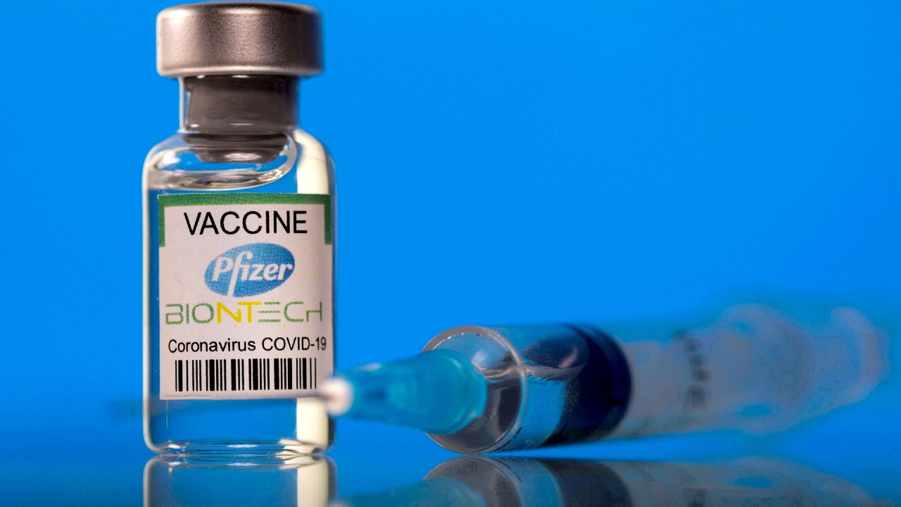 En dos semanas, Pfizer-BioNTech tendrá datos sobre eficacia de vacuna COVID frente a nueva variante sudafricana