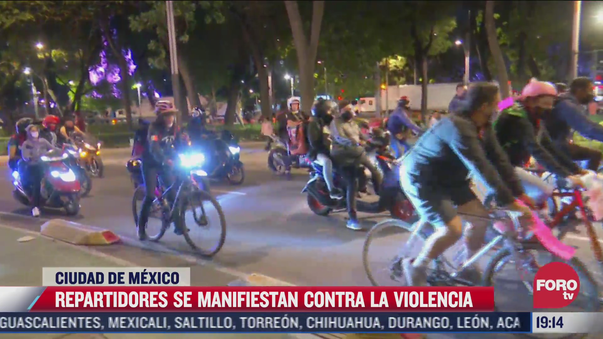 Cientos de repartidores marchan contra la violencia rumbo al Zócalo capitalino