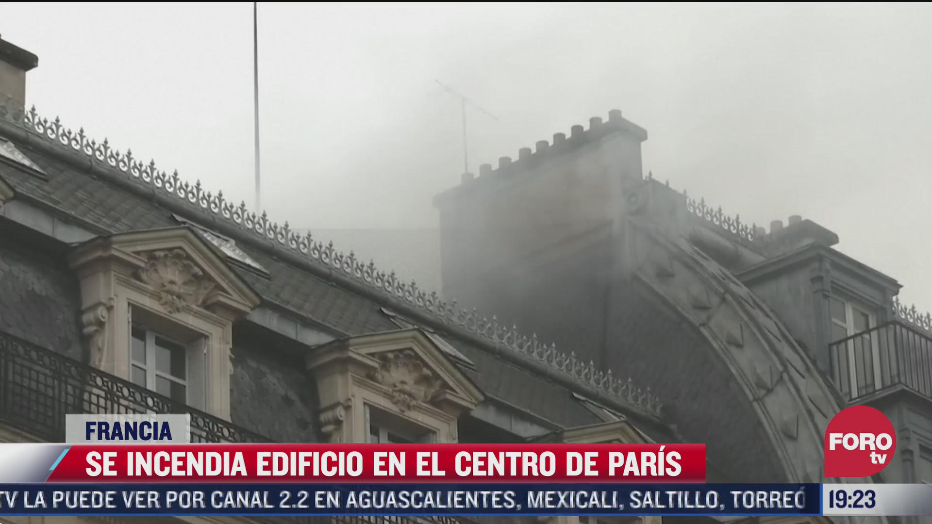 se incendia edificio en el centro de paris francia