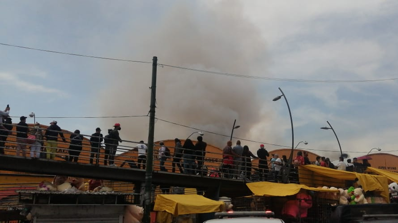 Se incendia Mercado de Sonora en CDMX