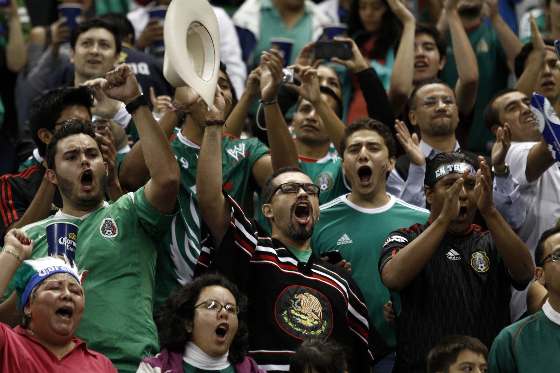 FIFA vuelve a castigar a México por gritos homofóbicos