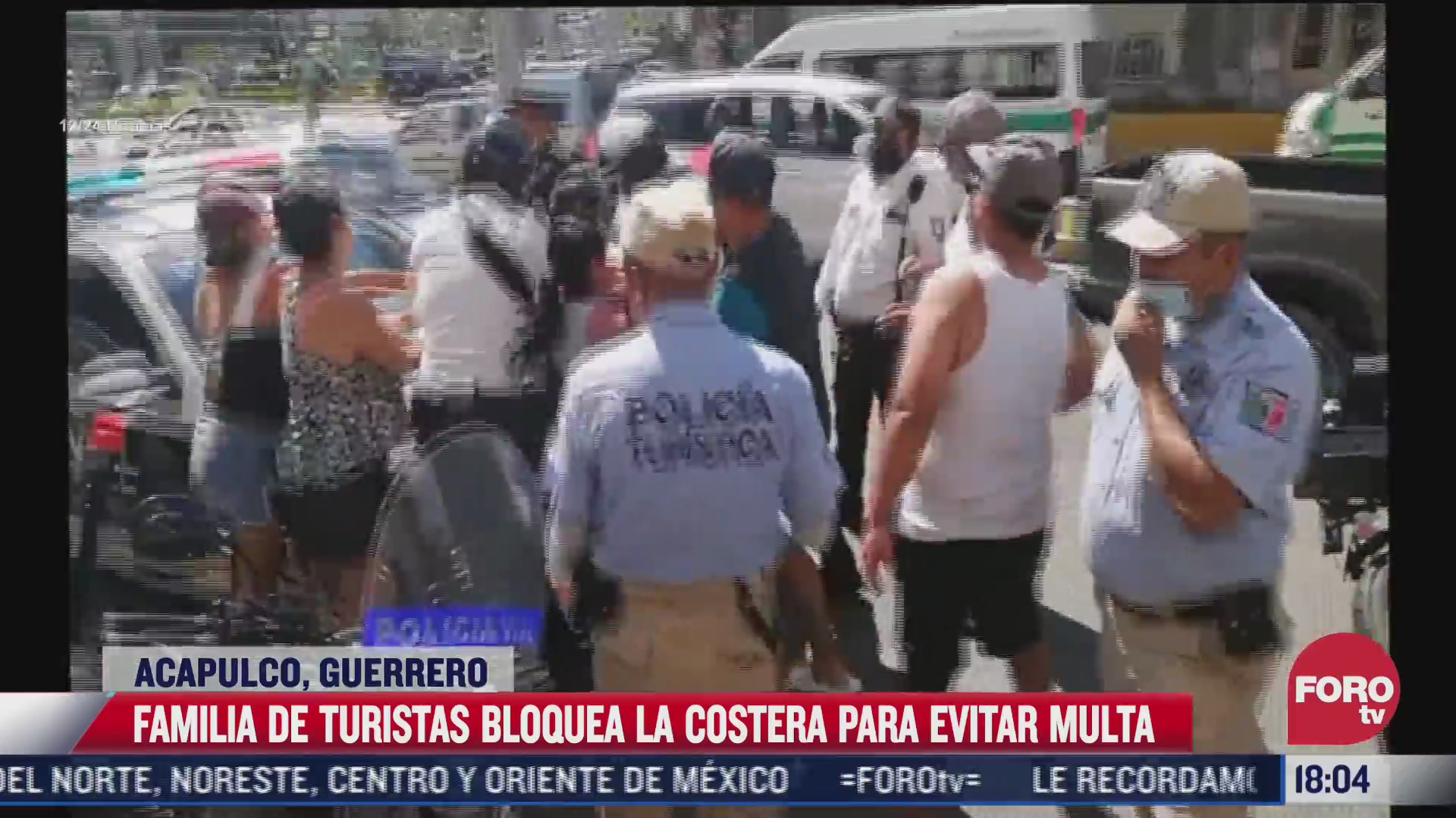 turistas se enfrentan con policias de transito de acapulco por no querer pagar multa