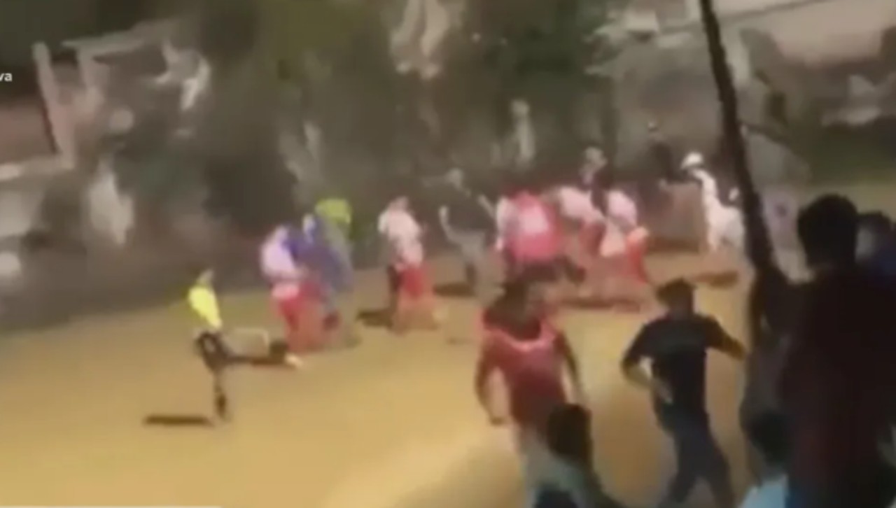 Video: Final de futbol amateur en Mazatlan termina en batalla campal