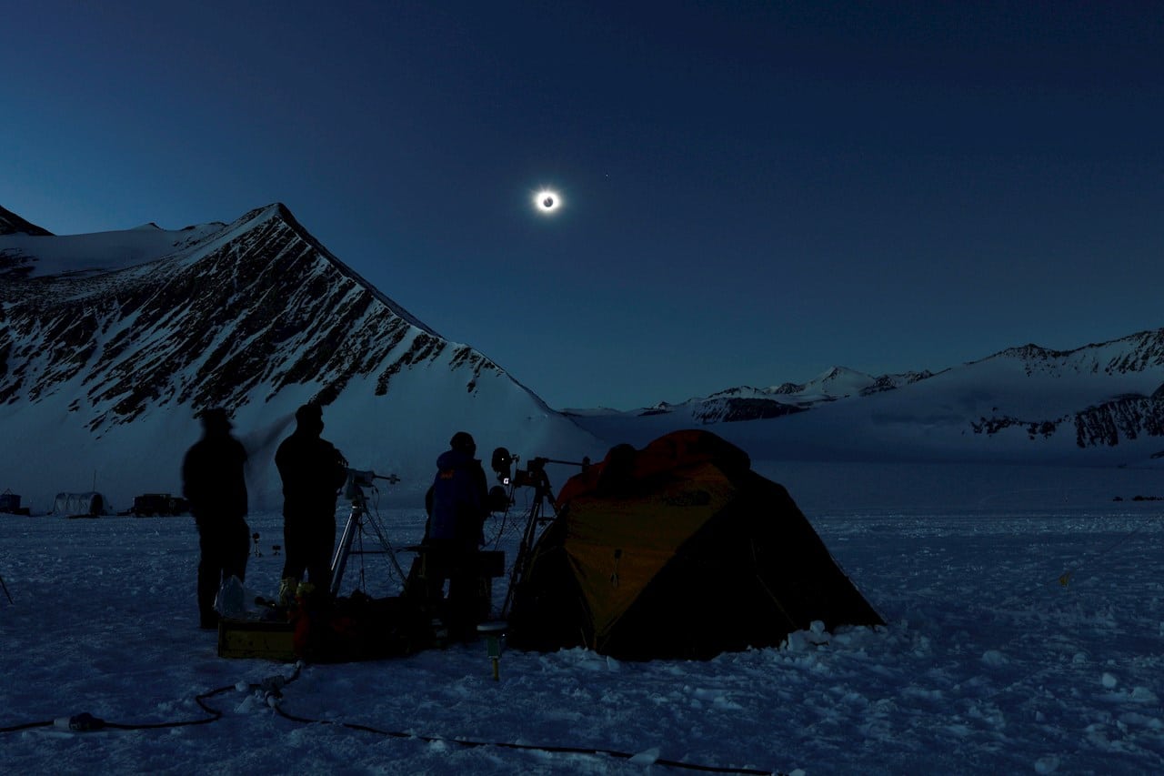 Eclipse solar en la Antártida